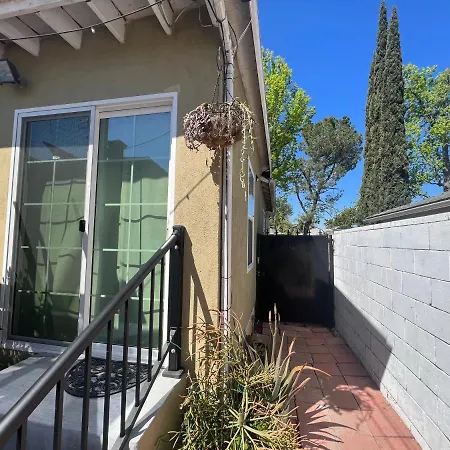 Sweet Tuscan Dreams-Private Entrance & Bathroom With Patio